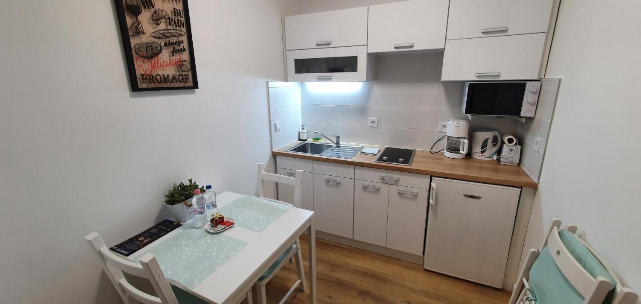 Appartamento Sunset Wellness Apartman Zalakaros Esterno foto